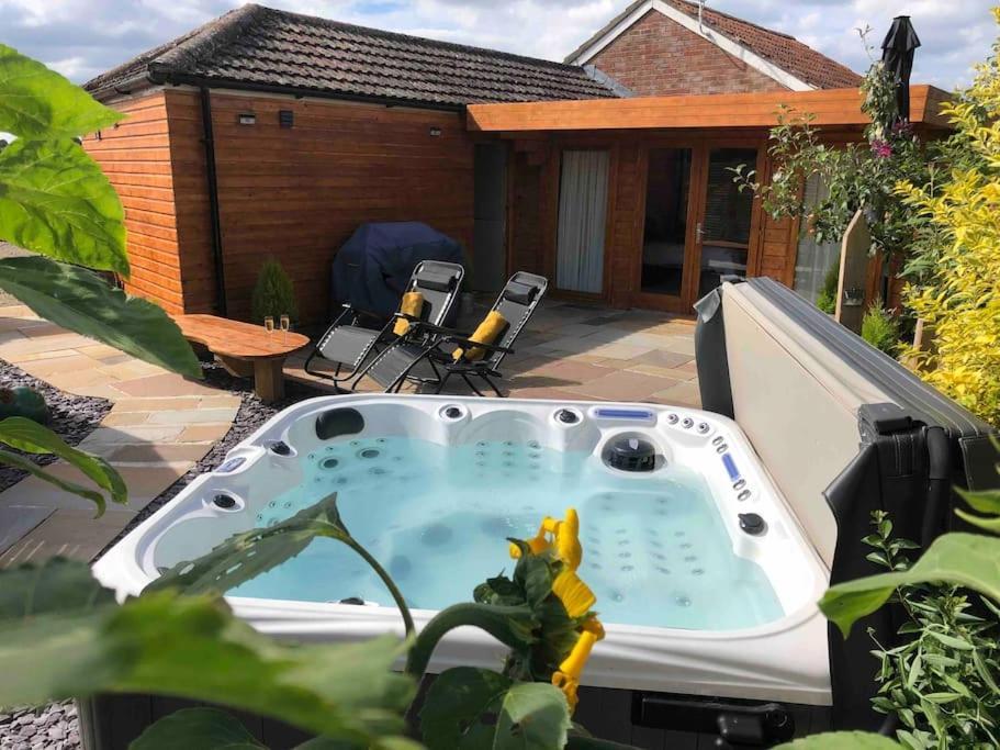 فيلا Moors Wood Relaxing ,Tranquil Retreat With Hot Tub كيبنهام المظهر الخارجي الصورة